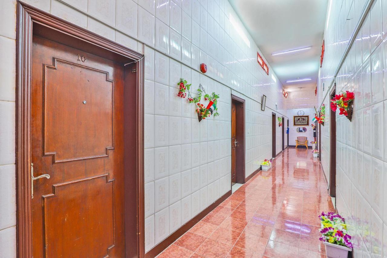 Oyo 393 Al Wehda Hotel Dubái Exterior foto